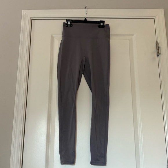 Fabletics Women’s Trinity Motion365® High-Waisted Leggings - Picture 4 of 11